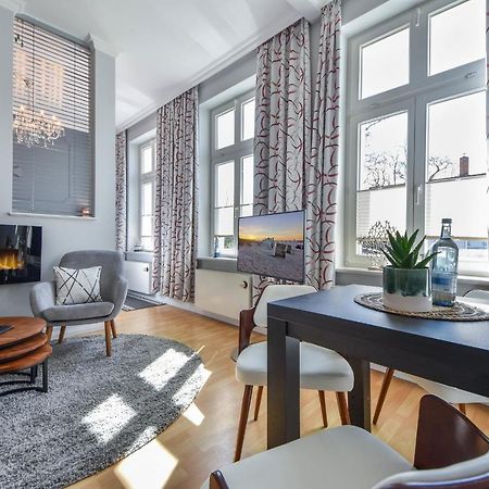 Villa Meeresblick Wohnung 1 ゼーバート・ヘリングスドルフ エクステリア 写真