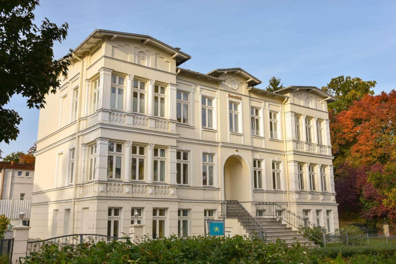 Villa Meeresblick Wohnung 1 ゼーバート・ヘリングスドルフ エクステリア 写真