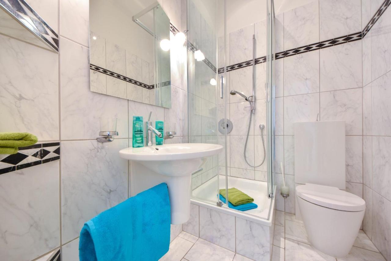 Villa Meeresblick Wohnung 1 ゼーバート・ヘリングスドルフ エクステリア 写真