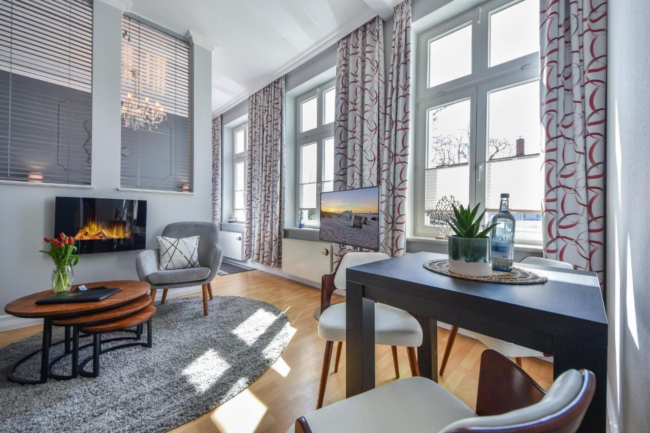 Villa Meeresblick Wohnung 1 ゼーバート・ヘリングスドルフ エクステリア 写真
